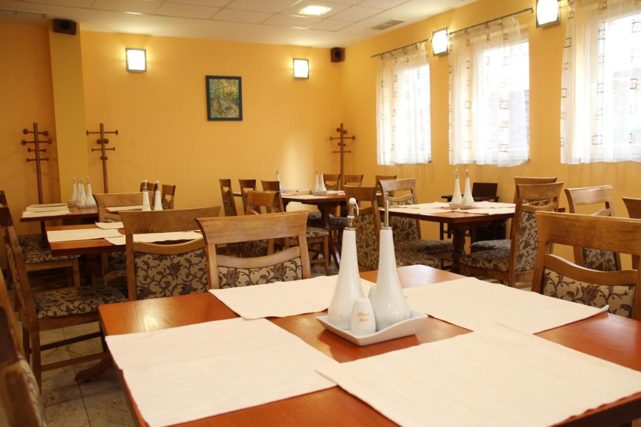 Vila Ursu Din Sovata Bai Ngoại thất bức ảnh