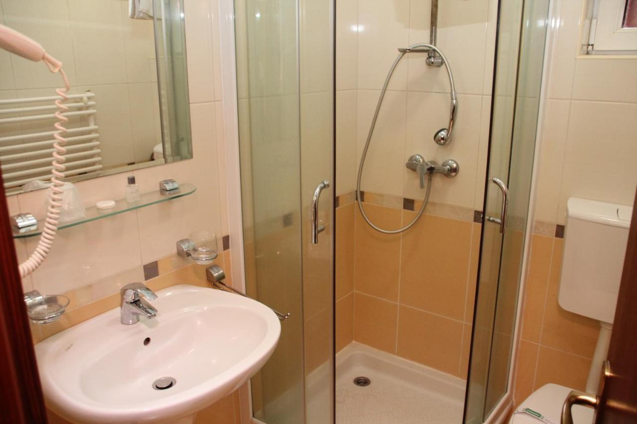 Vila Ursu Din Sovata Bai Ngoại thất bức ảnh